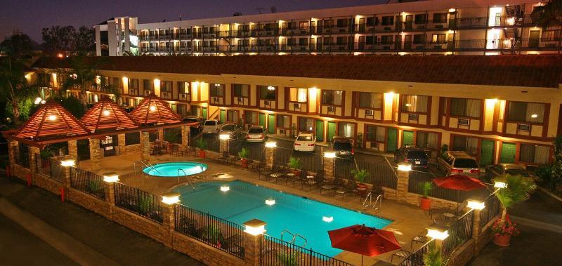 Tropicana Inn & Suites 阿纳海姆 外观 照片